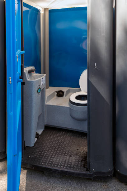 Portable Toilet Options We Offer in Rock Rapids, IA